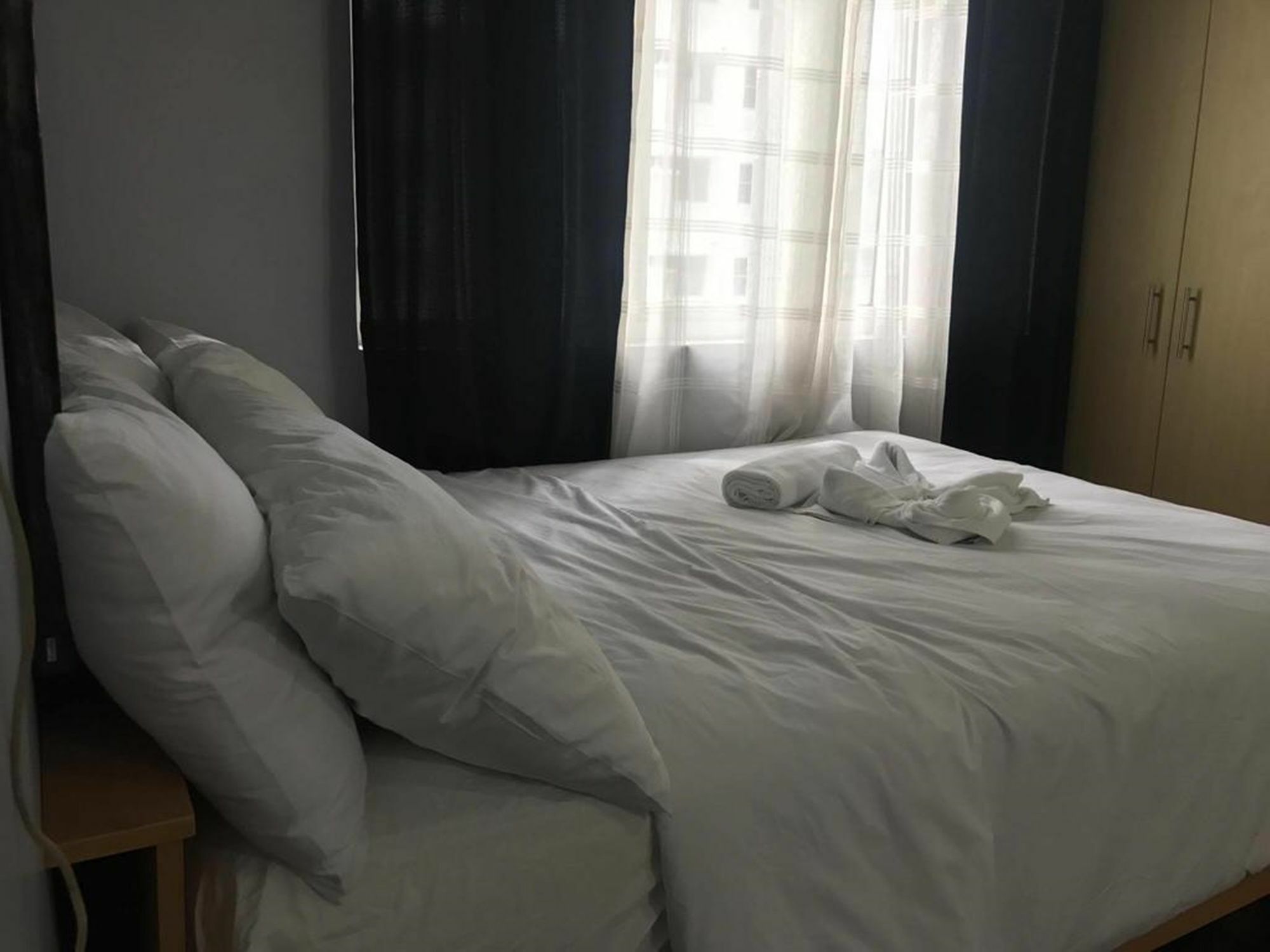 Go-Stay @ South Of Market Taguig Extérieur photo